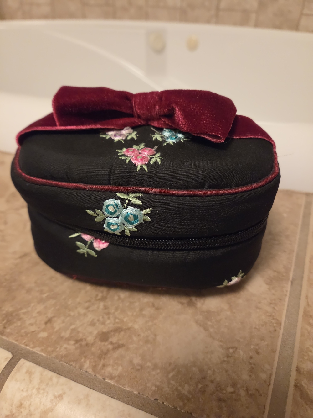 Black Floral Embroidered Velvet Bow Jewelry Case